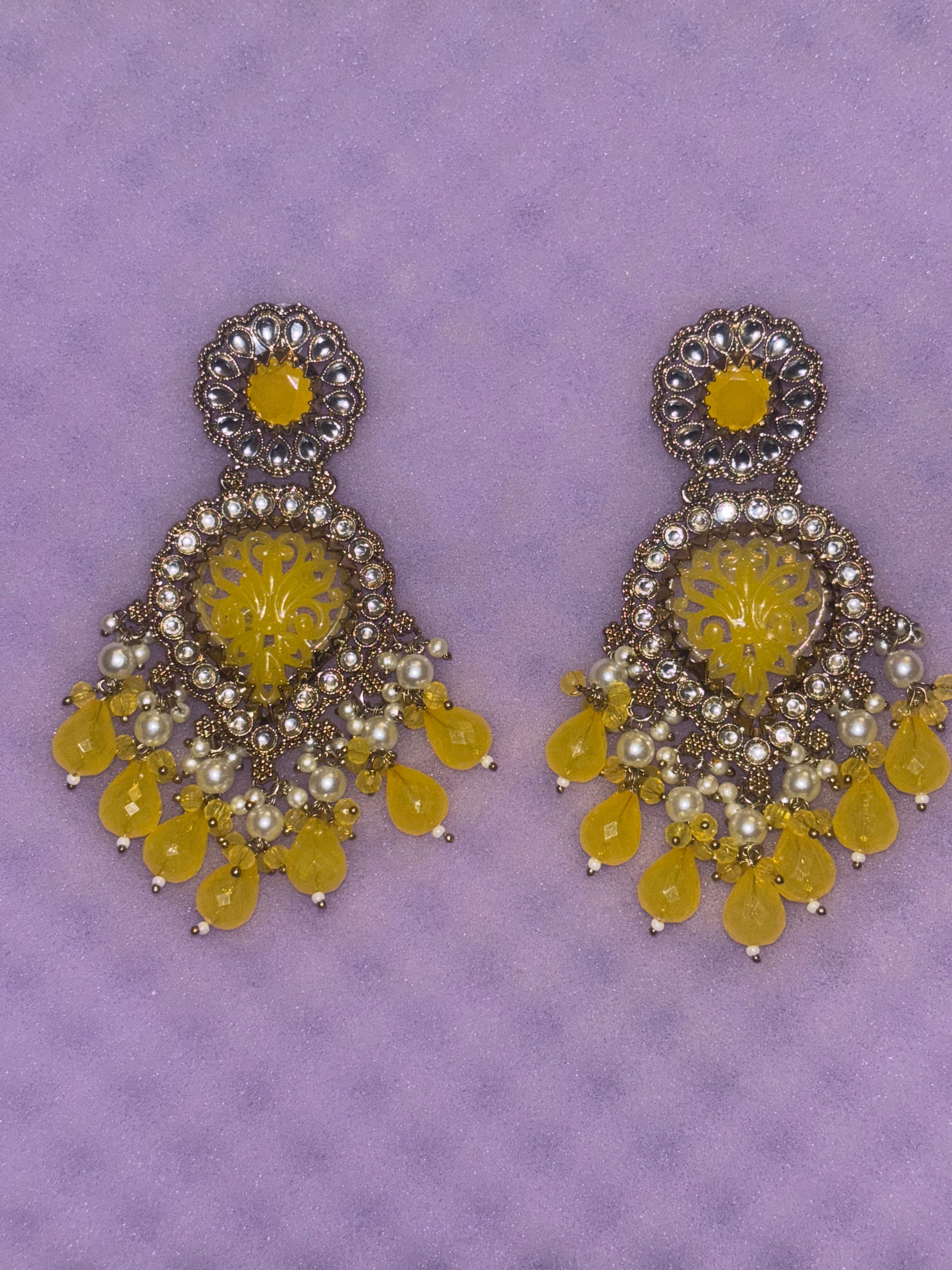 Yellow highlights earrings
